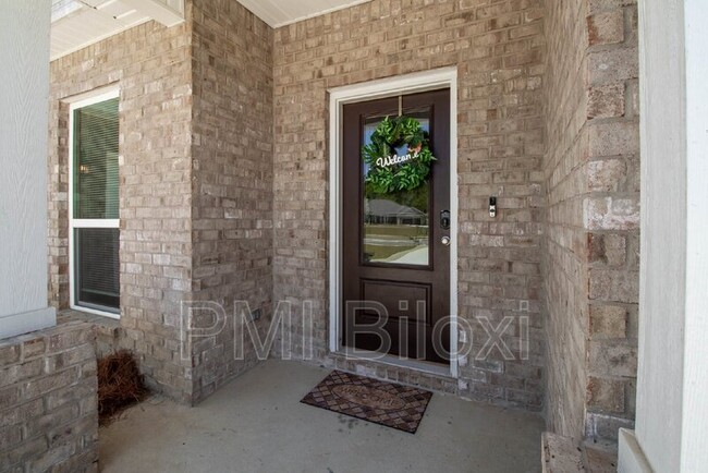 Building Photo - 12253 Savannah Cir