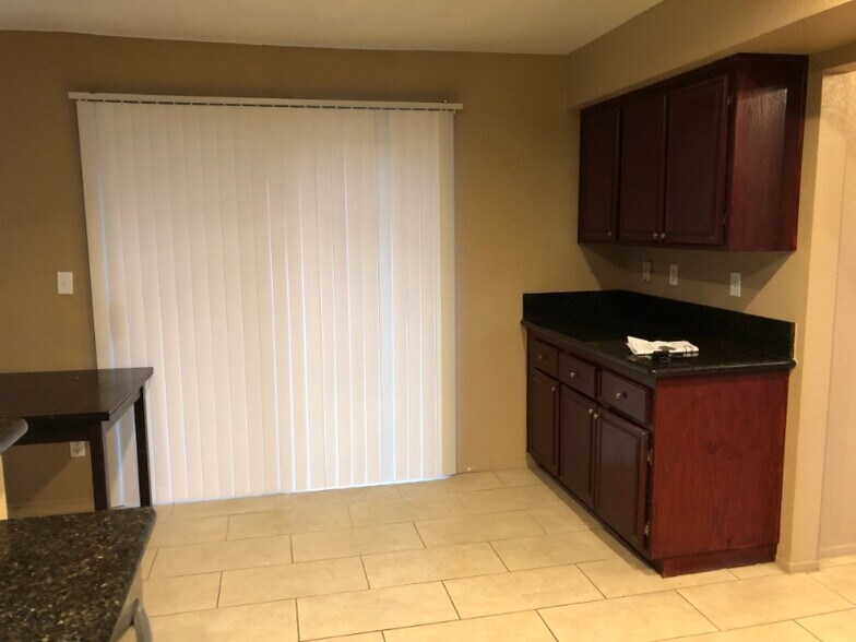 Building Photo - 28891 Biarritz Ct