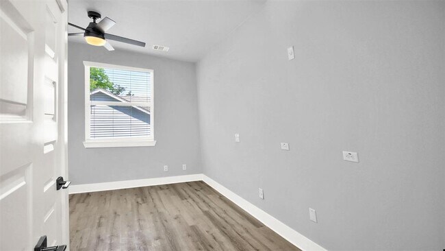 Building Photo - 7204 Meador Ave