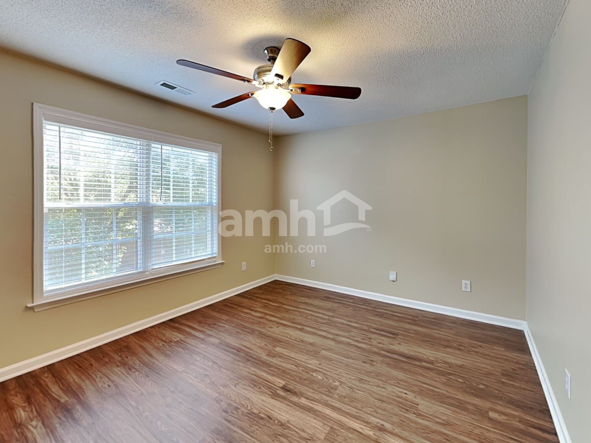 Building Photo - 4405 Moss Spring Dr