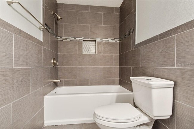 Building Photo - 5614 Pinnacle Heights Cir
