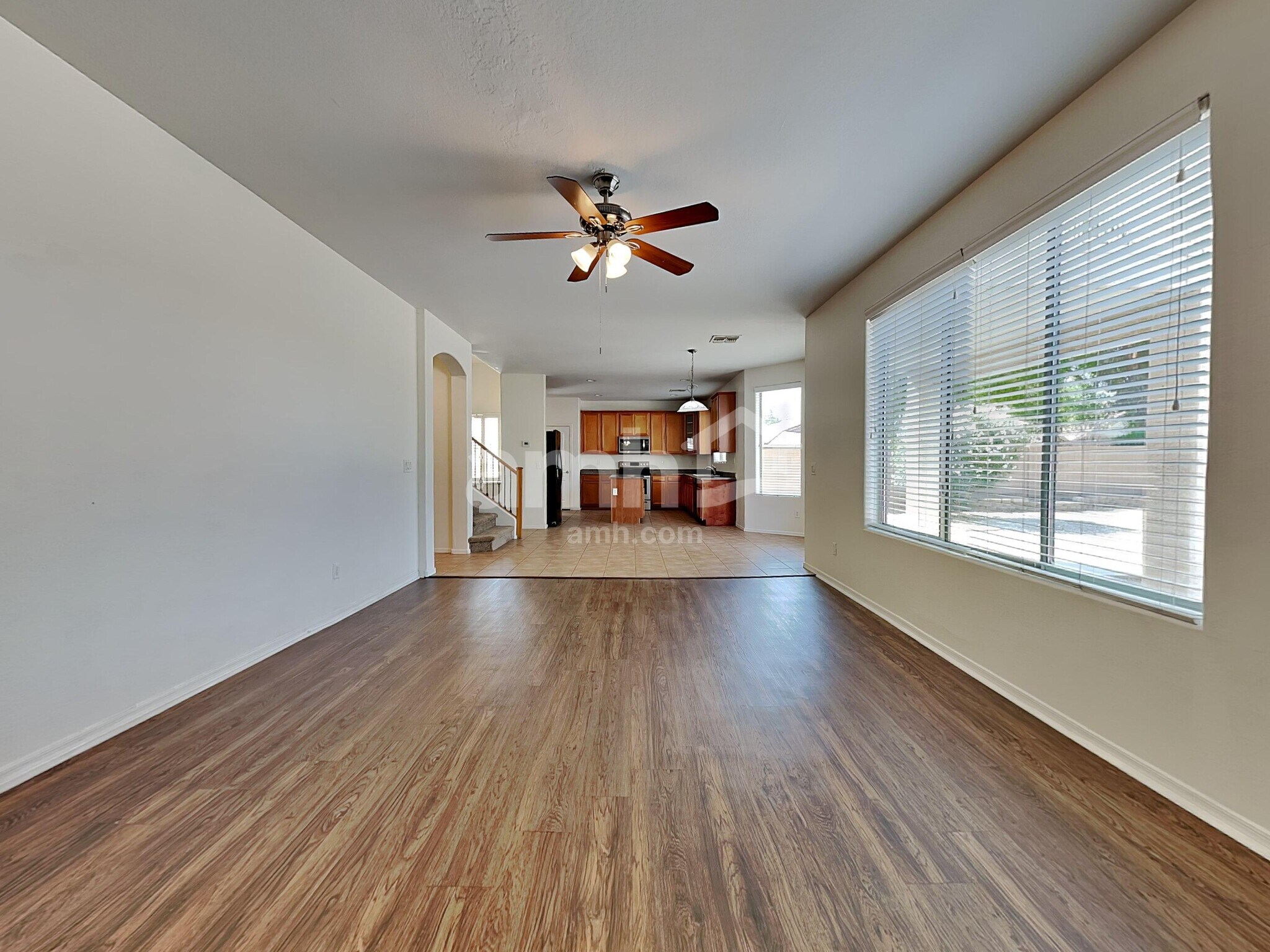 Building Photo - 9428 W Riverside Ave