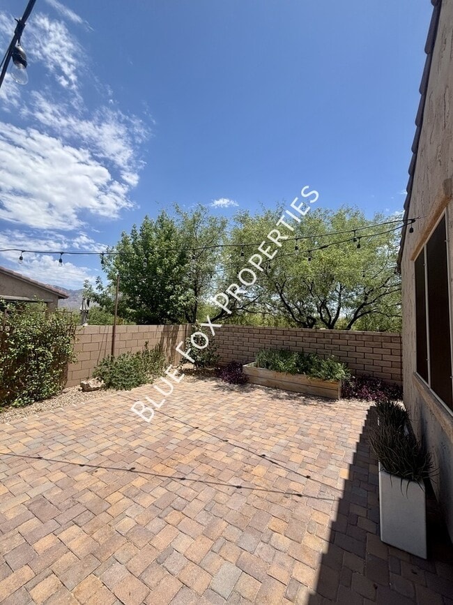 Building Photo - 11718 N Key Lime Pl