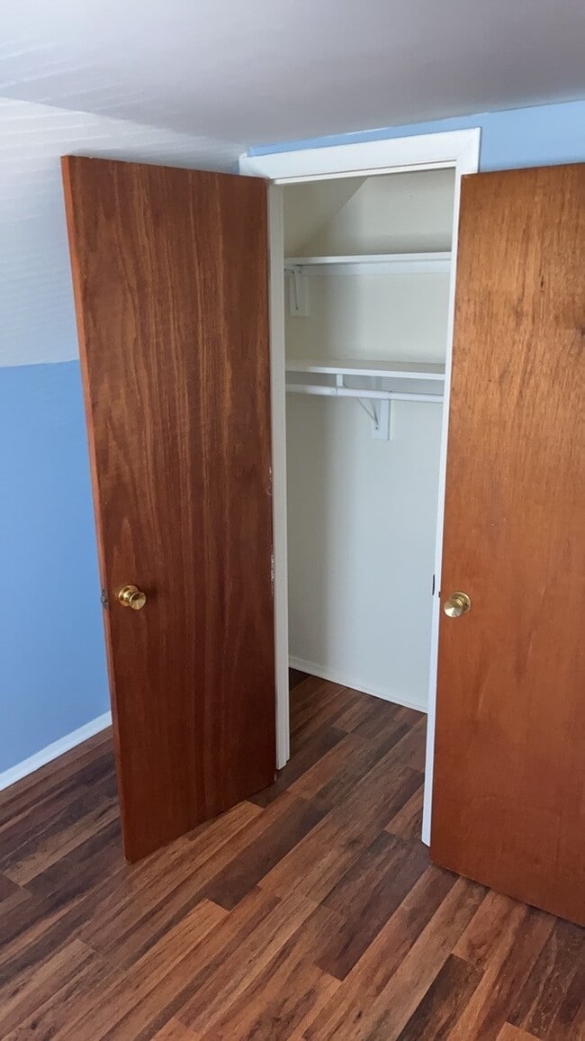 Building Photo - 4230 Reading Rd