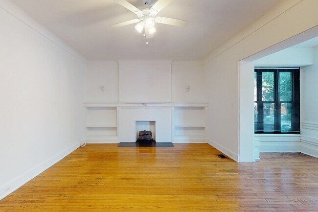 Floorplan - 5218-5220 S. Kimbark Avenue