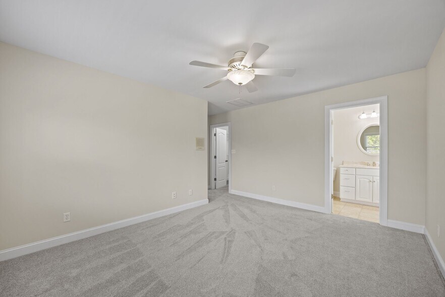 Building Photo - 5109 McCallum Mdws Dr