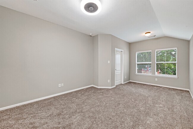 Building Photo - 5403 Canyon Hollow Dr