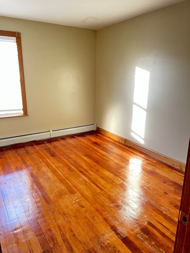 Third bedroom - 1033 New Boston Rd