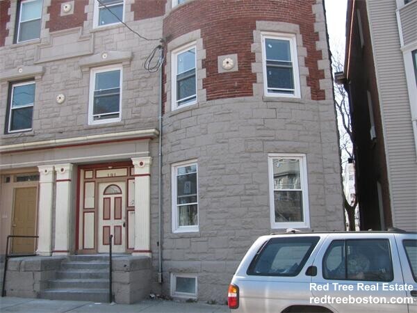 Building Photo - 191 Boylston St