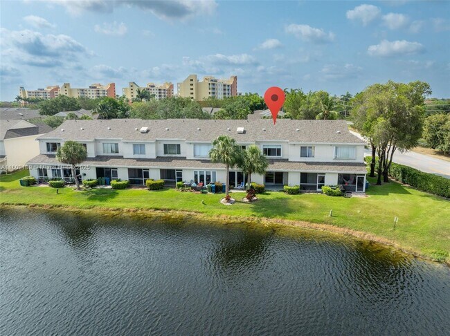 Building Photo - 16795 Hemingway Dr