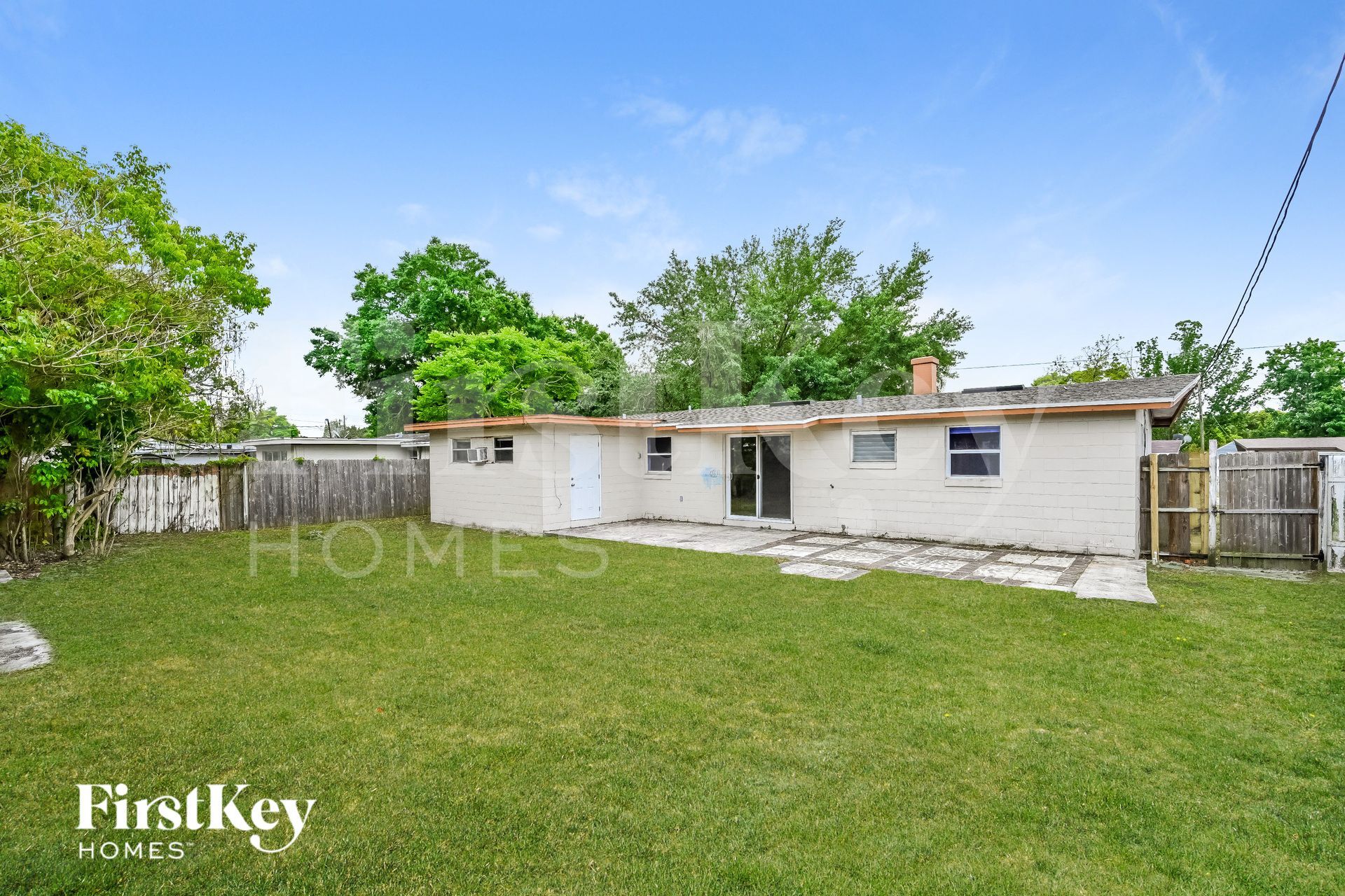 Building Photo - 904 Alaska Dr