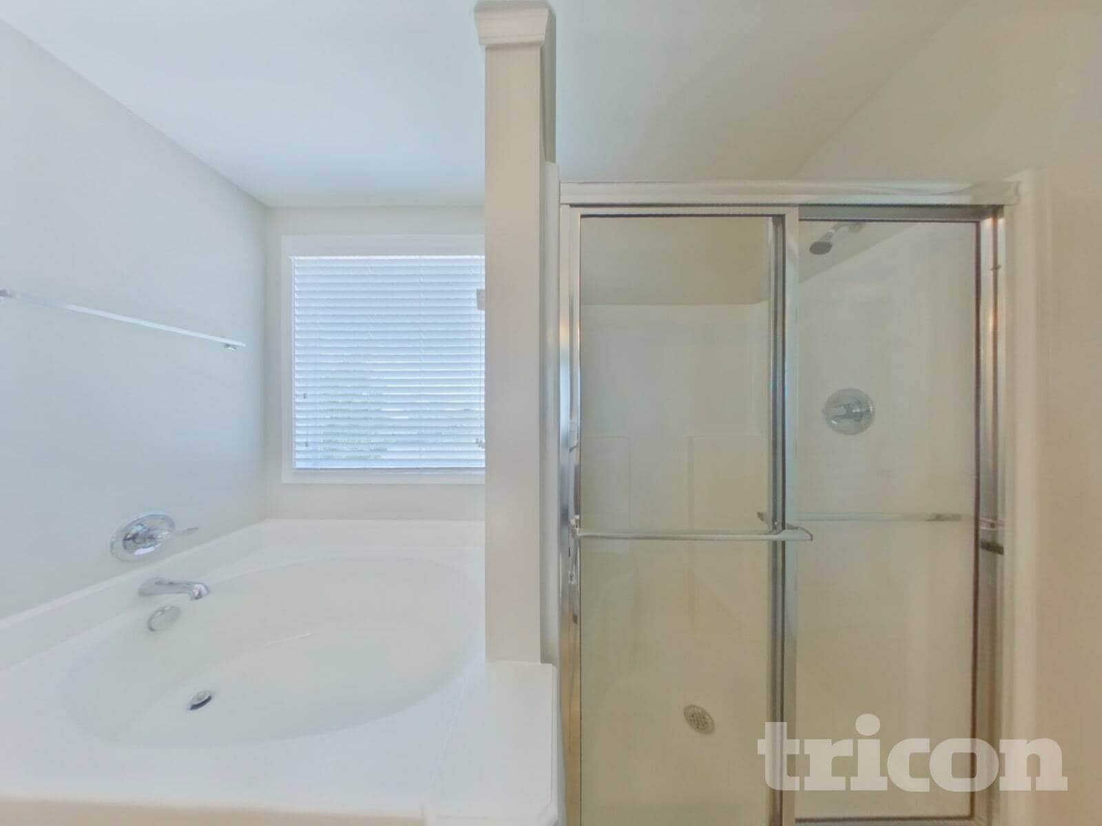 Building Photo - 831 Dovefield Ln