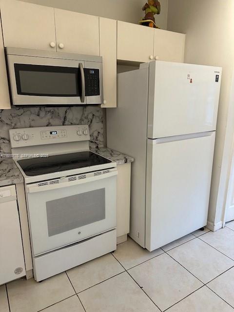 Building Photo - 2920 SE 13th Rd