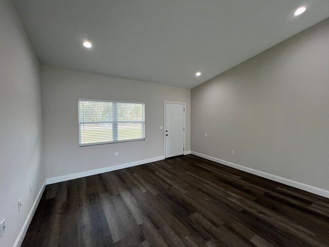 Building Photo - Lovely 3 Bedroom, 2 Bathroom Home in Ocala!!!