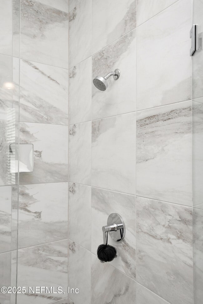 Building Photo - 176 Settler's Landing Dr