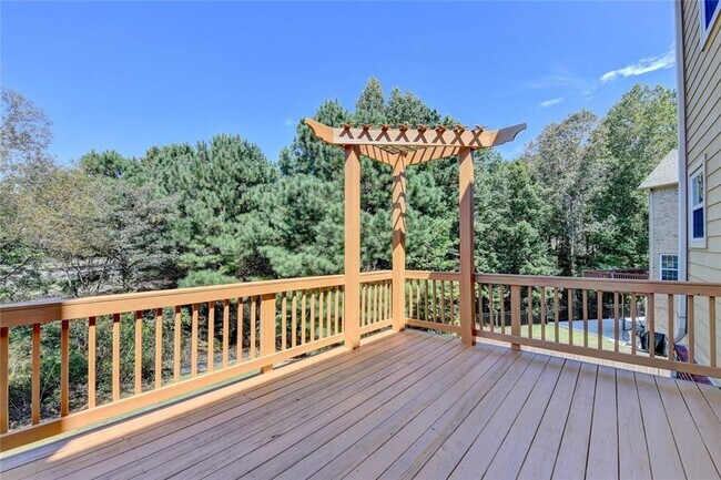 Building Photo - 4805 Shelbourne Dr
