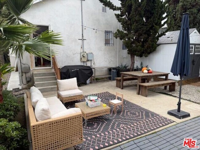 Building Photo - 409 Westminster Ave