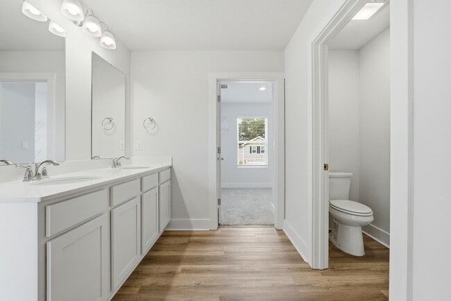 Building Photo - 4932 Valor Ct