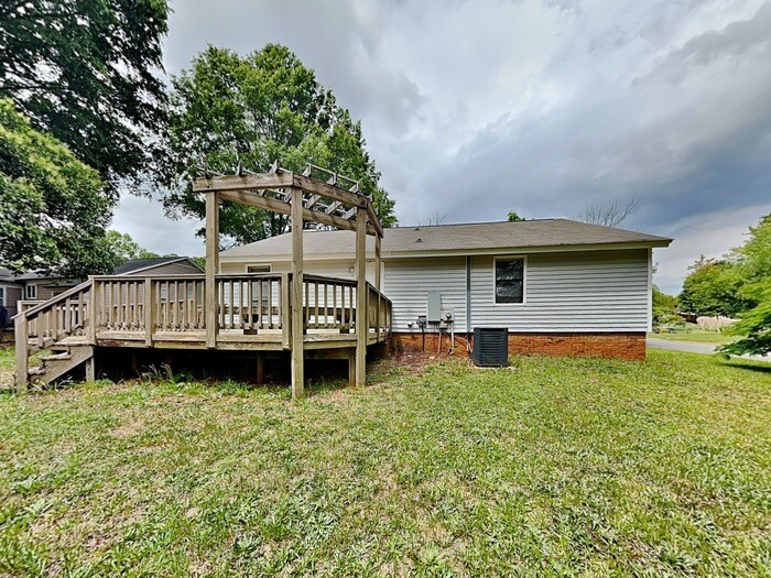 Building Photo - 9332 Winter Elm Ln