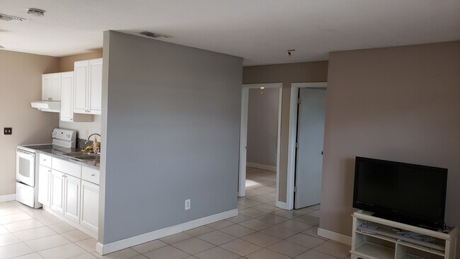 Building Photo - 1309 Union St