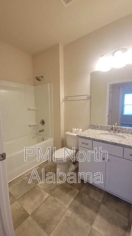 Building Photo - 13030 Lantern Pointe Wy