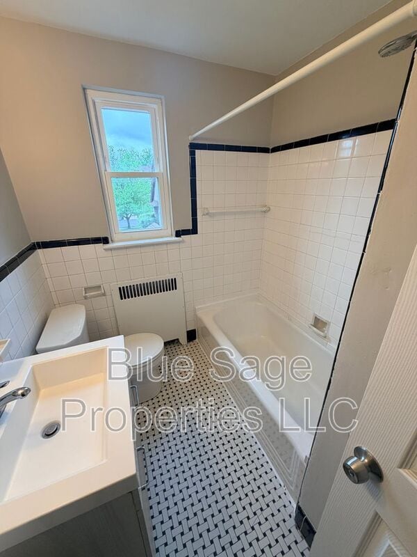 Building Photo - 56 W Albemarle Ave