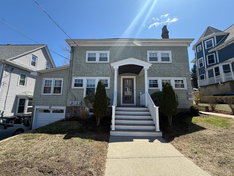 Primary Photo - 20 Bellevue St