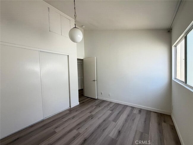 Building Photo - 911 N Beaudry Ave