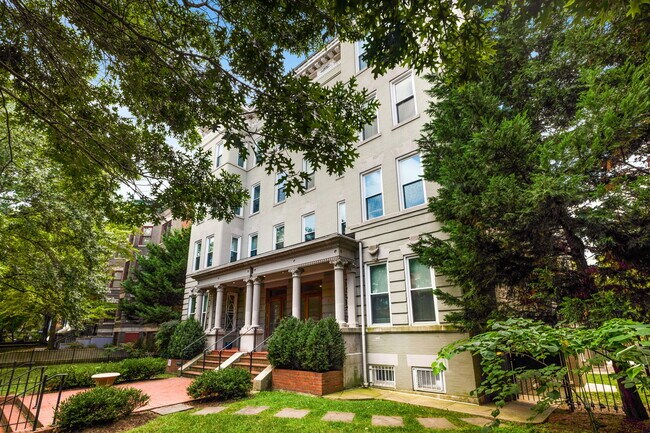 Building Photo - 1324 Euclid St NW