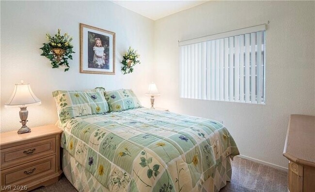 Building Photo - 10245 S Maryland Pkwy