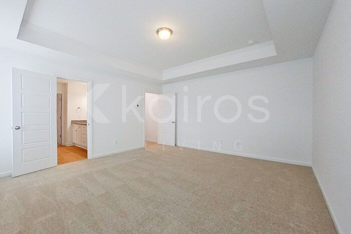 Building Photo - 105 Silver Maple Ln