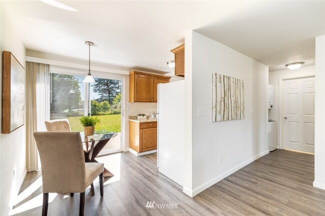 Building Photo - 1744 N Rainier Ave