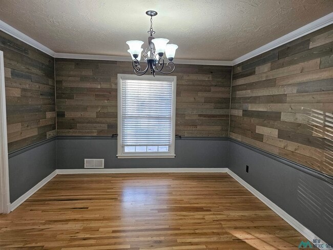 Building Photo - 2305 North Dr