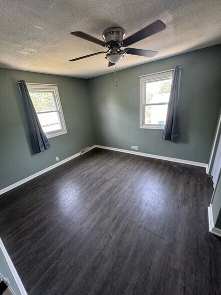 Building Photo - 1 Pequot St