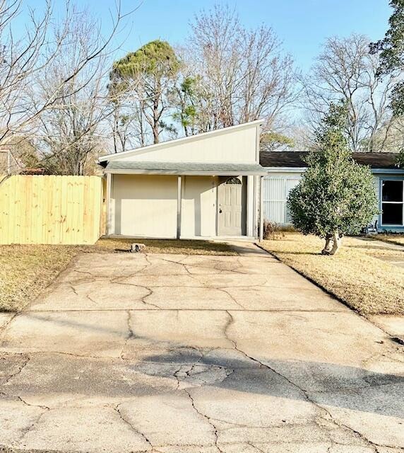 Building Photo - 611 Carnathan Ct