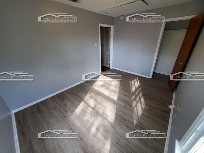 Building Photo - 3/2 Home Now Available in Fort Worth!
