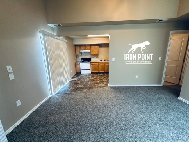 Building Photo - ELD4005