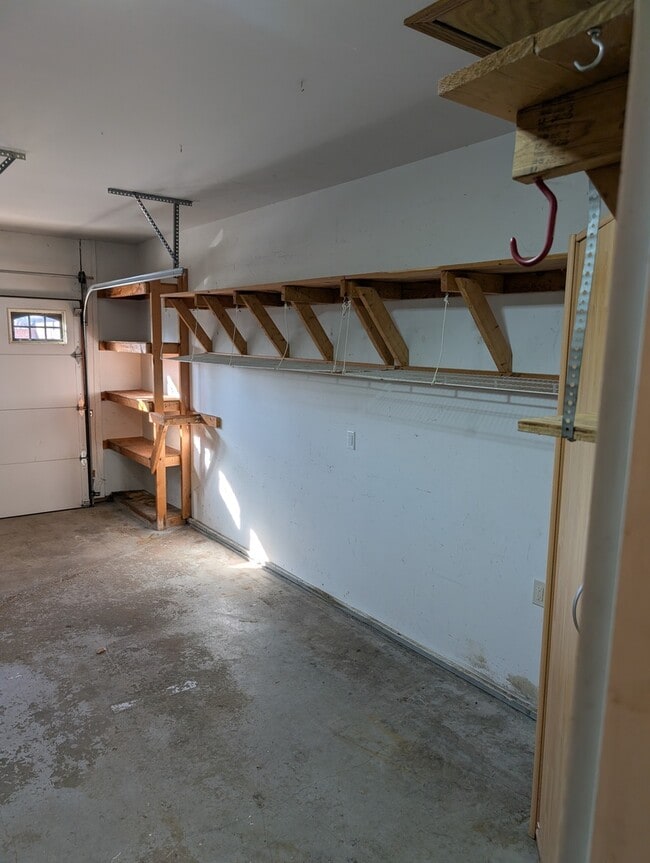 Building Photo - 112 Wright Dr