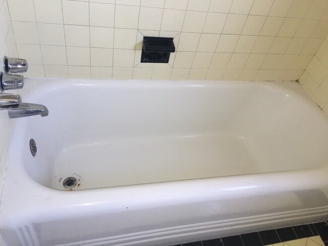 Building Photo - VOGT-120 West Pacheco