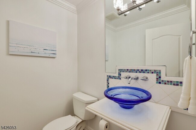 Building Photo - 236 Long Hill Dr