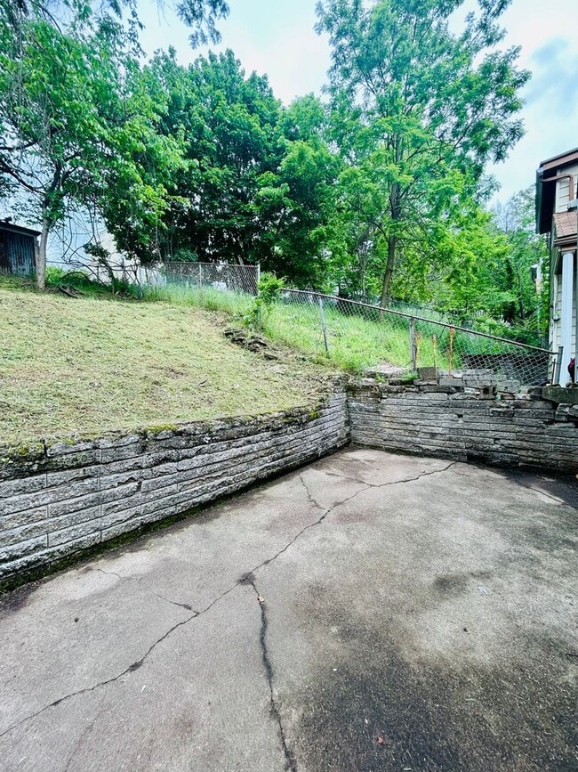 Building Photo - Now Leasing: Beautiful 3-Bedroom Home l Ri...