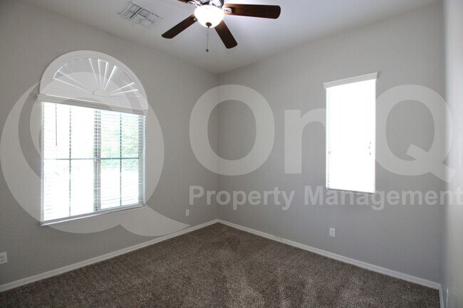 Building Photo - 4167 E Glacier Pl