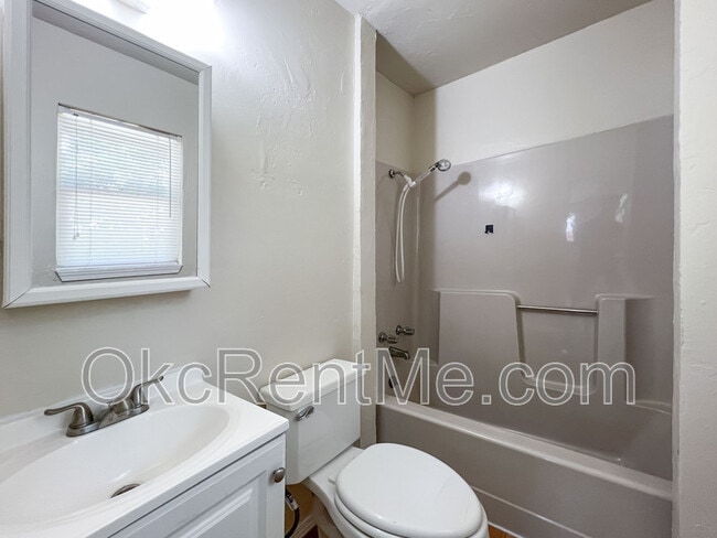 Building Photo - 2400 SW 63rd St