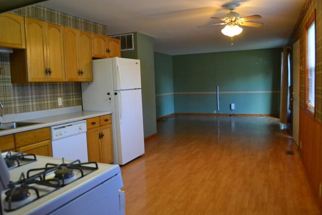 Building Photo - 517 Everette Ave