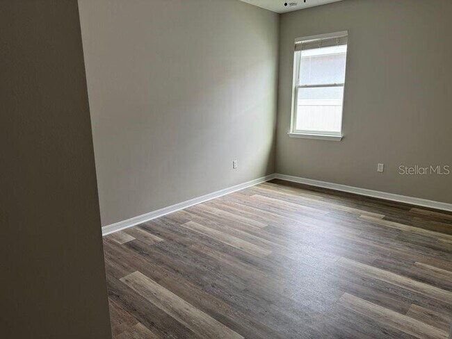Building Photo - 3345 Curlew Ave