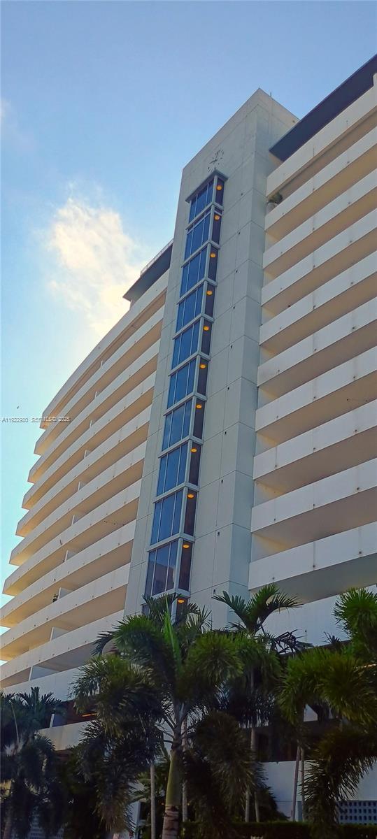 Building Photo - 36 NW 6th Ave