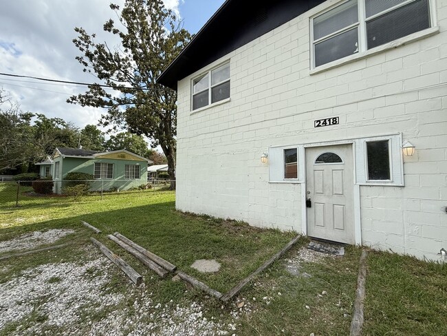 Primary Photo - 2418 Pullman Ave