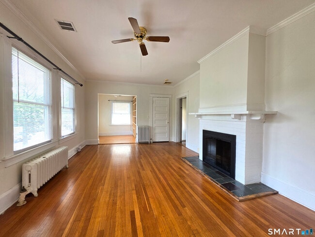 Building Photo - 805 Edgewood Ave