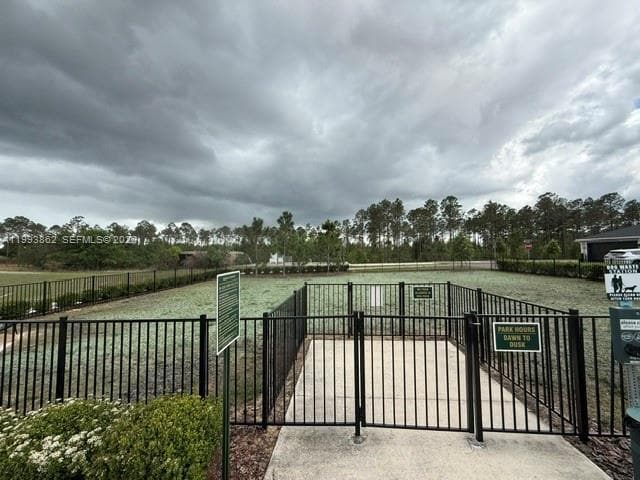 Building Photo - 9261 Gran Teatro Dr