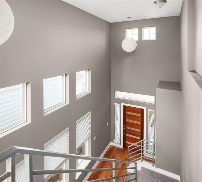 Building Photo - 5910 Swayden Ln